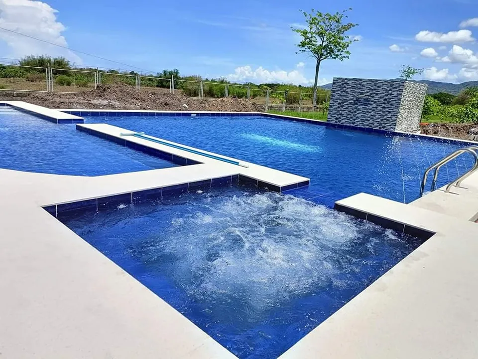 swimming pool consultant in Dubai
