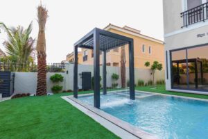 Modern Pergola in Pool
