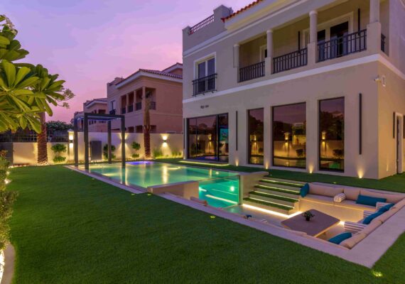 Swimming Pool construction the villa