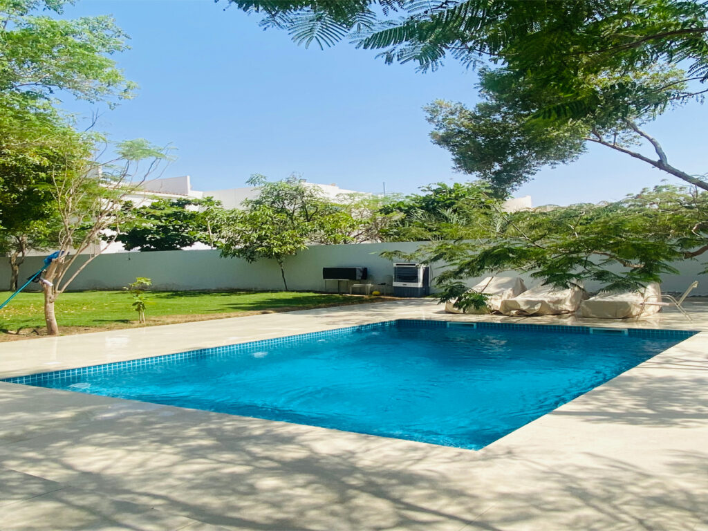 swimming pool contractor company dubai